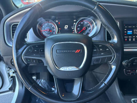 2019 Dodge Charger SXT