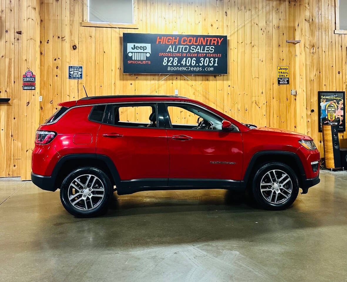 Red 2018 Jeep Compass Latitude 4x4 Latitude 4dr SUV 1