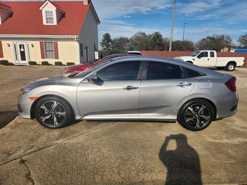 2018 Honda Civic Touring's photo