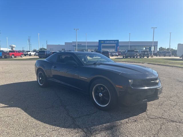 Used 2012 Chevrolet Camaro 2LS with VIN 2G1FA1E38C9201910 for sale in Bloomington, IL