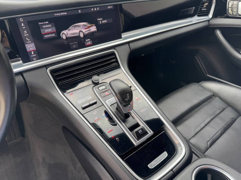 2020 Porsche Panamera 4