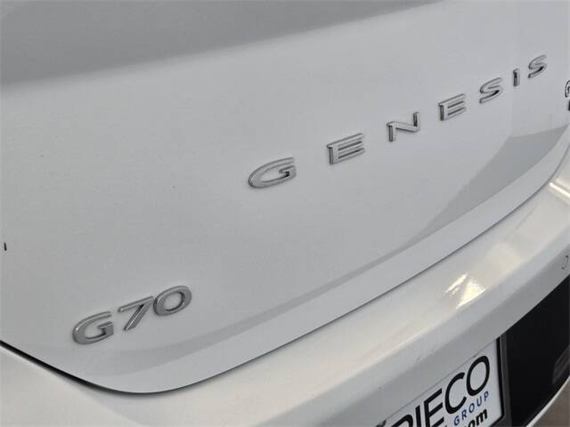 2025 Genesis G70