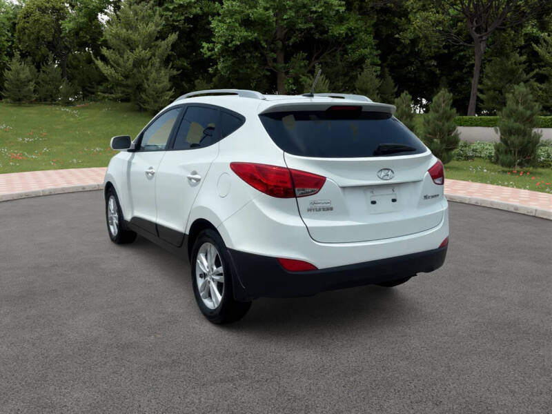 2011 Hyundai Tucson GLS