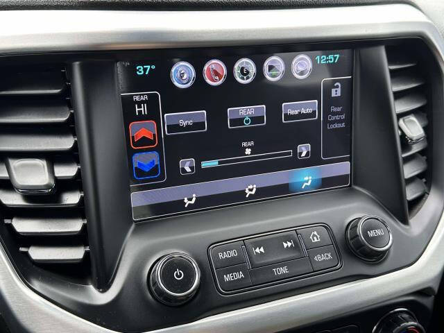 2017 GMC Acadia SLE-2