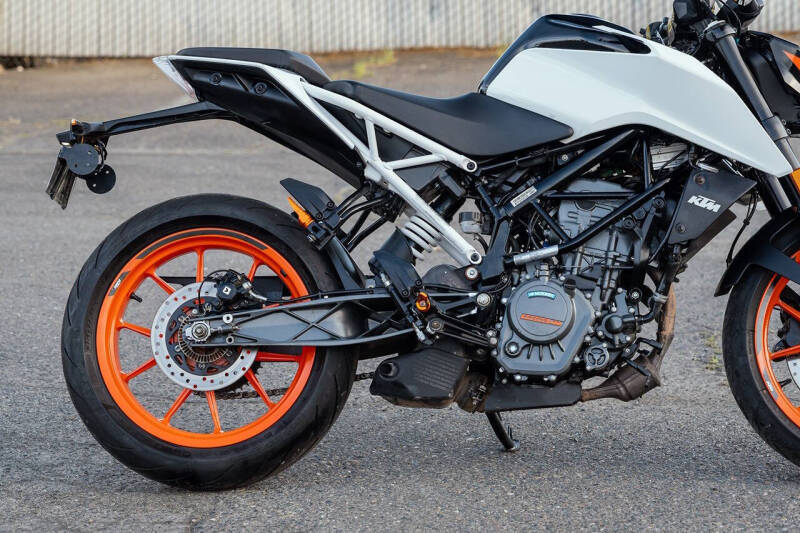 2021 KTM 200 Duke