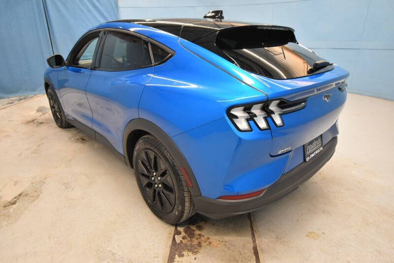 2025 Ford Mustang Mach-E Select