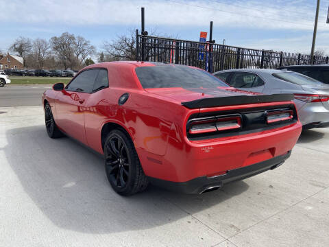 2017 Dodge Challenger SXT