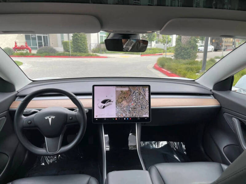 2020 Tesla Model 3 Standard Range Plus