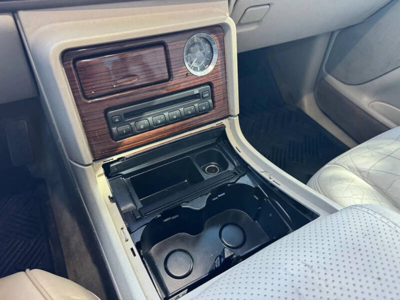 2004 Cadillac Escalade