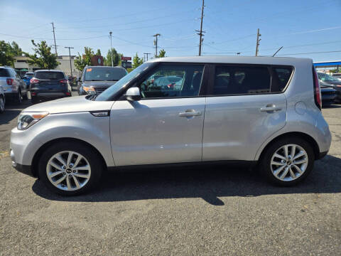 2018 Kia Soul +