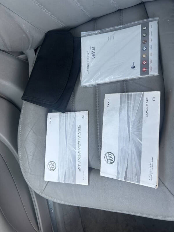 2011 Buick Lucerne CXL Premium