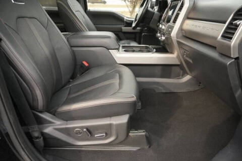 2022 Ford F-450 Super Duty Platinum