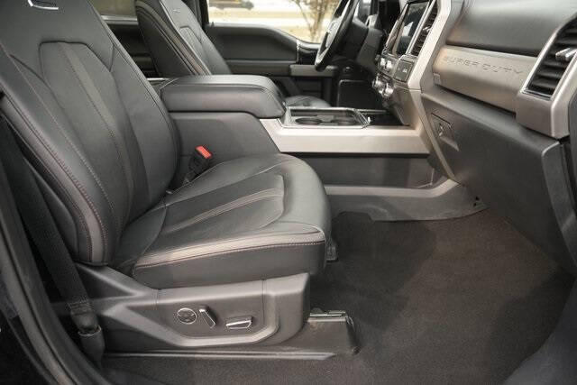 2022 Ford F-450 Super Duty Platinum