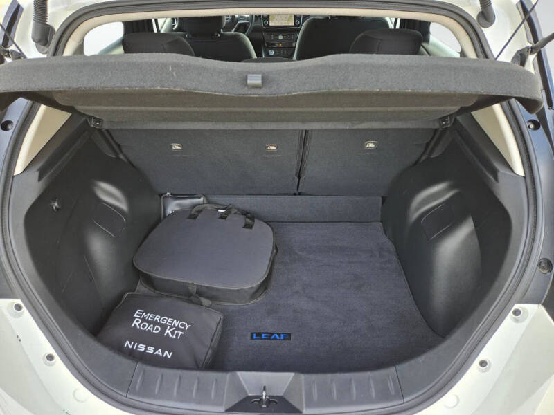 2023 Nissan LEAF SV PLUS