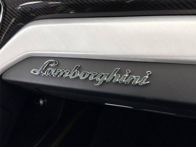 2020 Lamborghini Urus