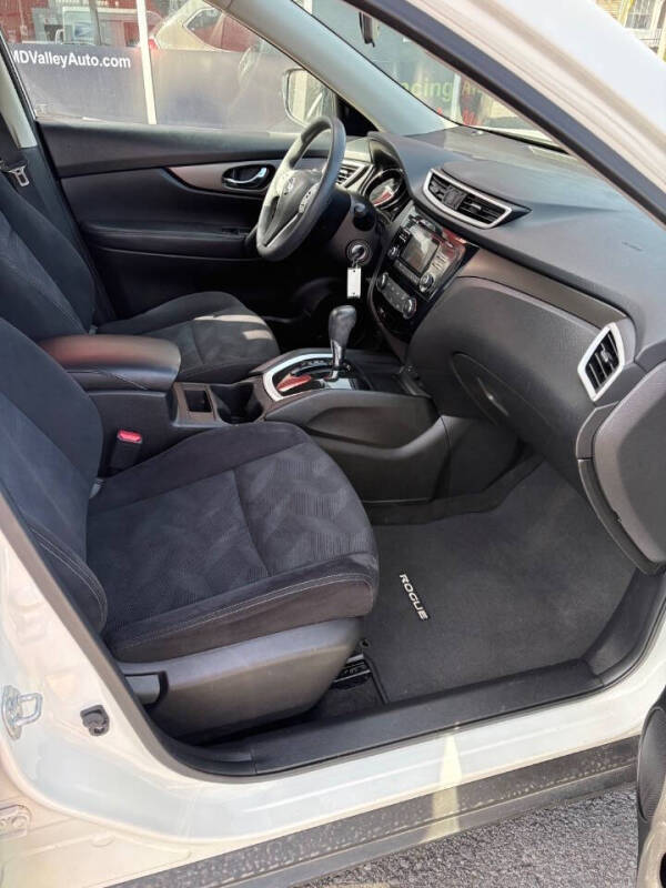2016 Nissan Rogue S