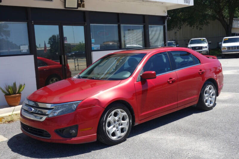2011 Ford Fusion for sale at Dealmaker Auto Sales in Jacksonville FL