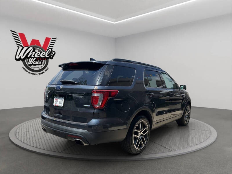 2017 Ford Explorer Sport