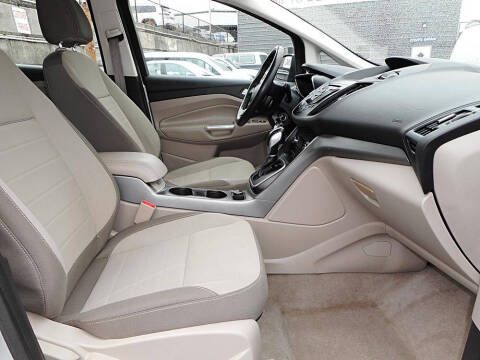 2014 Ford C-MAX Hybrid SE