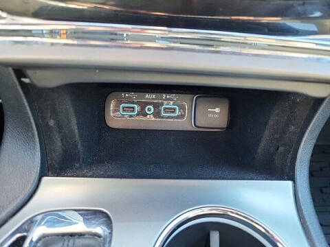 2020 Jeep Grand Cherokee Laredo E