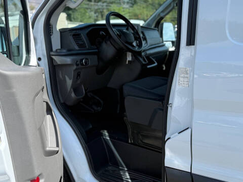 2023 Ford Transit 250