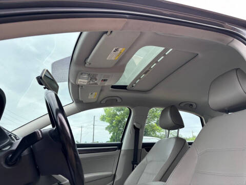 2016 Volkswagen Passat 1.8T SE