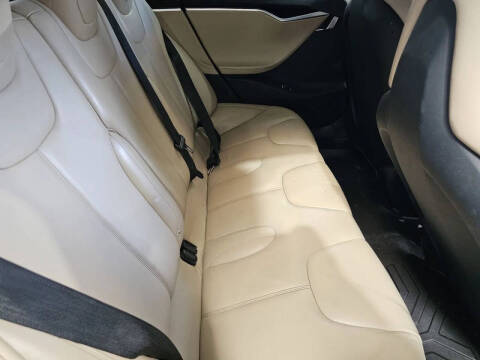 2016 Tesla Model S 70