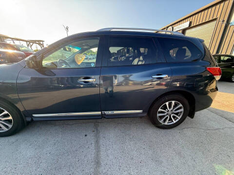 2014 Nissan Pathfinder SL