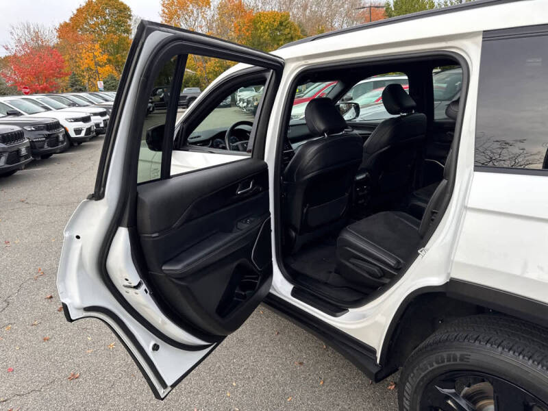 2022 Jeep Grand Cherokee L Altitude