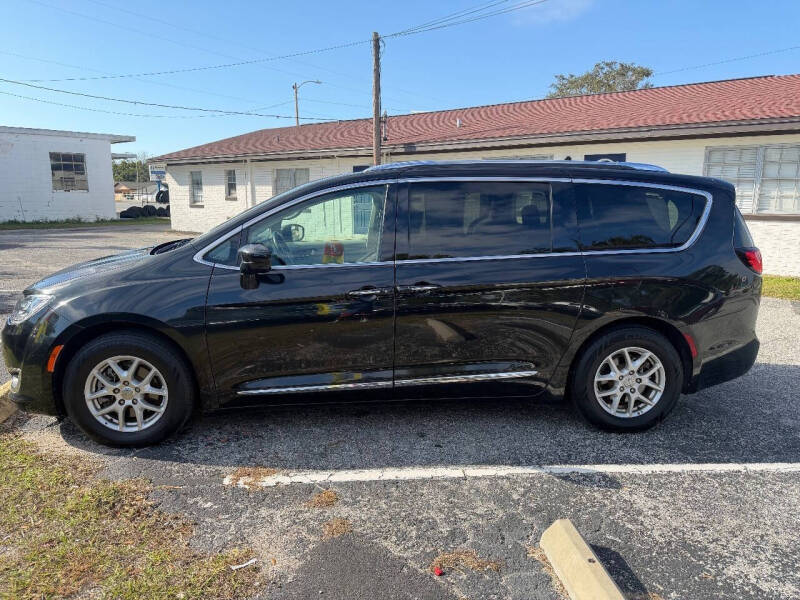 2020 Chrysler Pacifica Touring L