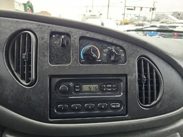 2003 Ford E-Series E-550 SD