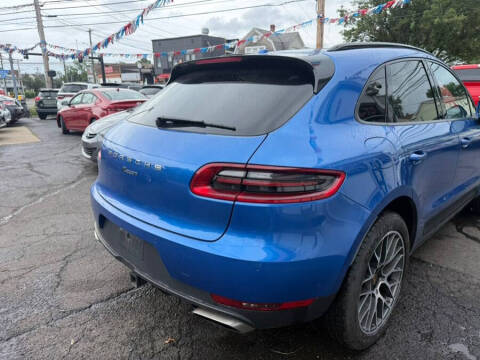 2017 Porsche Macan