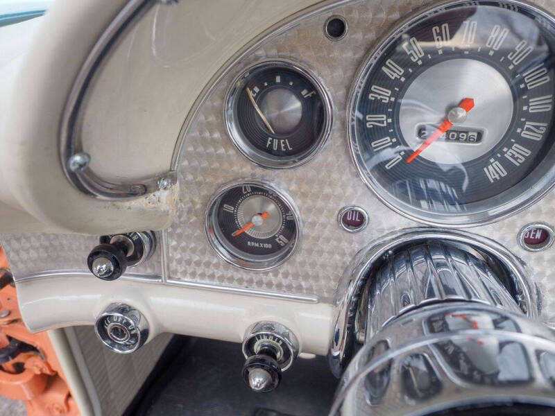 1957 Ford Thunderbird