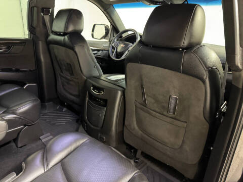 2020 Cadillac Escalade Platinum