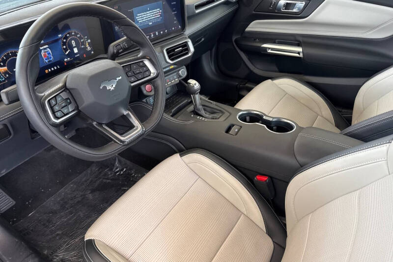 2024 Ford Mustang EcoBoost Premium