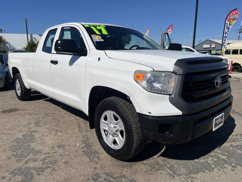 2017 Toyota Tundra SR