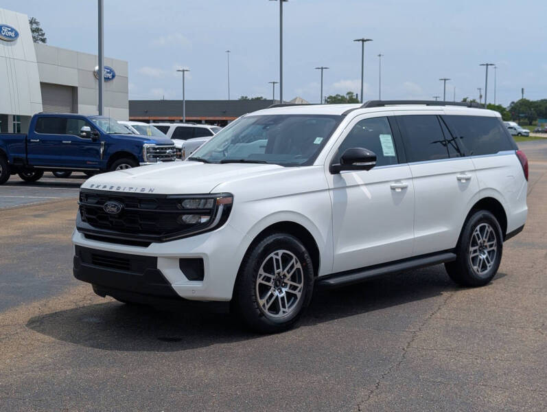 2026 Ford Expedition Active