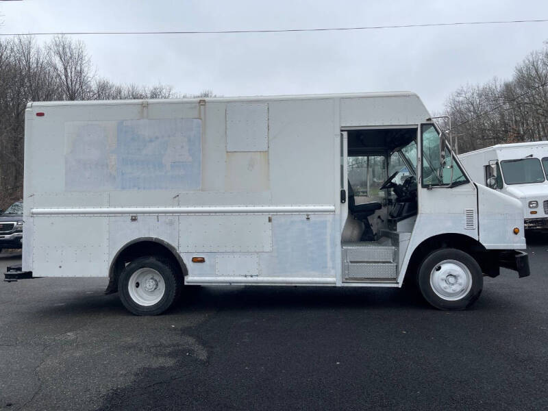 2010 Freightliner MT45 Chassis