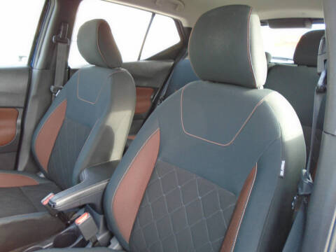 2019 Nissan Kicks SR