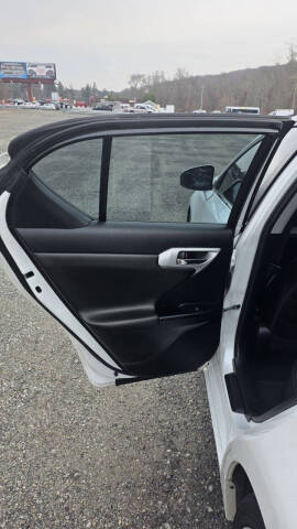 2011 Lexus CT 200h Premium