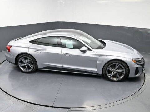 2022 Audi e-tron GT quattro Premium Plus