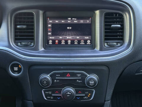 2018 Dodge Charger SXT