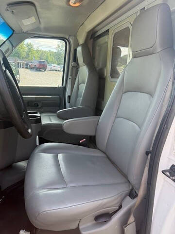 2017 Ford E-Series E-350 SD