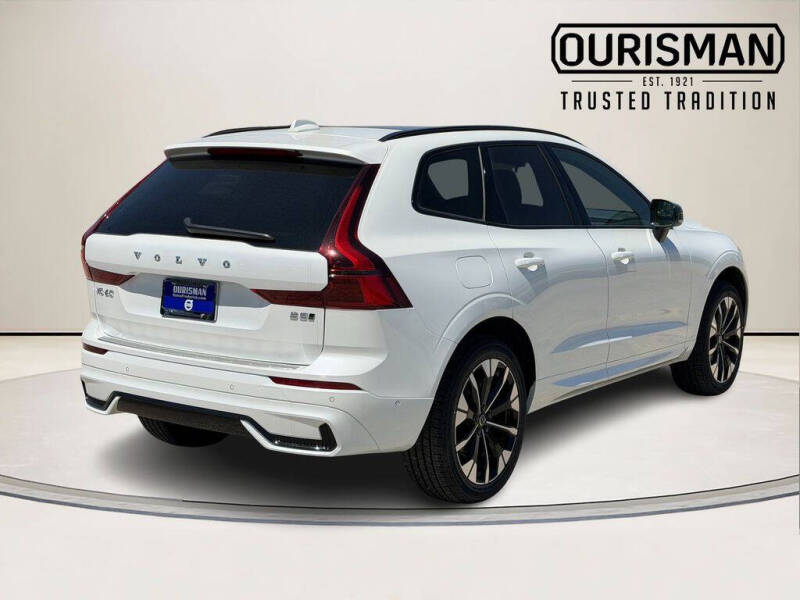 2026 Volvo XC60 B5 Plus