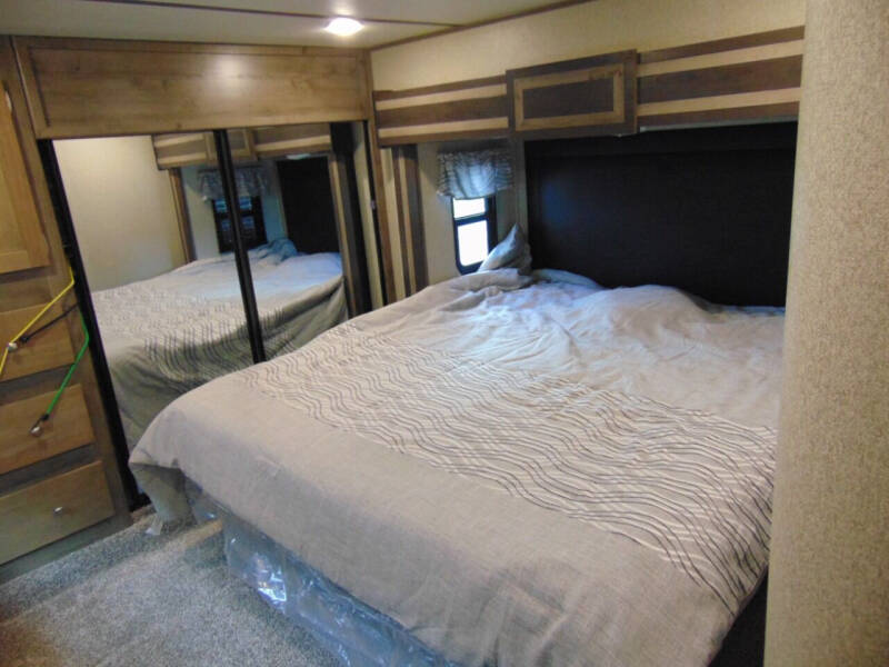 2019 Sprinter ST3551