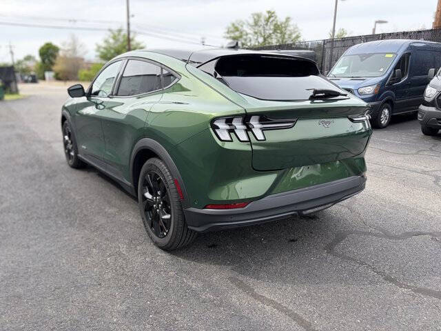 2024 Ford Mustang Mach-E Select