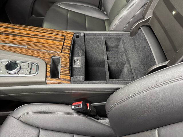 2024 Cadillac Escalade ESV Luxury