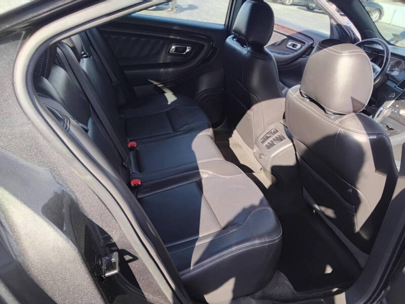 2016 Ford Taurus Limited