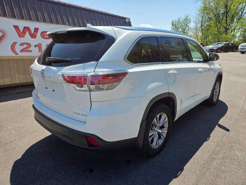 2015 Toyota Highlander XLE - Photo 6
