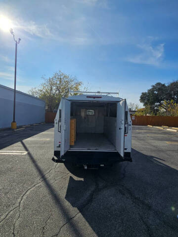 2014 Ford E-Series E-350 SD